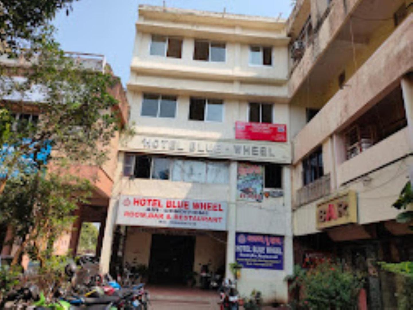Hotel Blue Wheel,Bhubaneswar Exterior photo